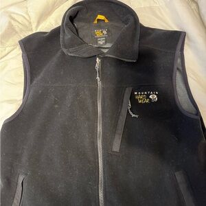 Mountain Hardware Fleece Vest
Black. Worn once